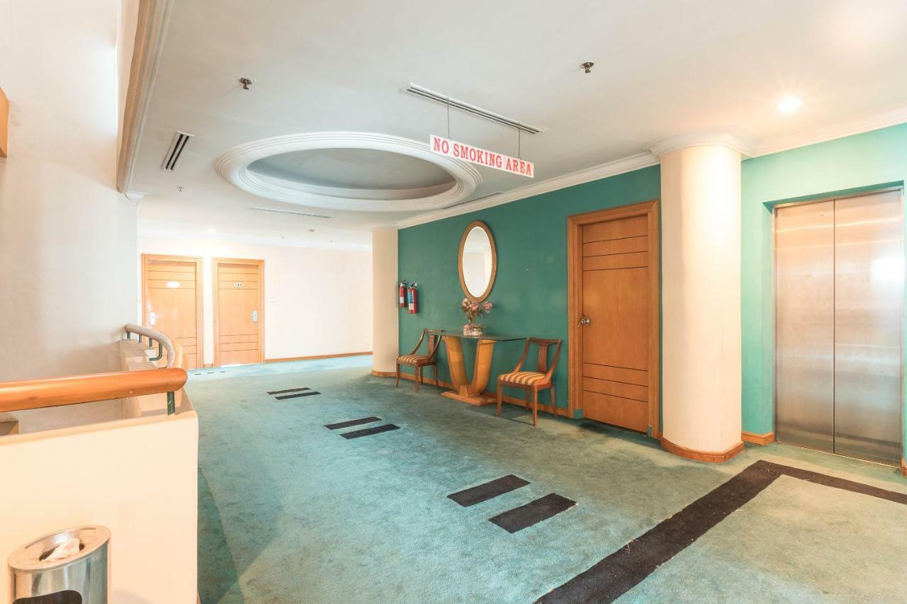 Hotel Bulevar Tanjung Duren Jakarta Exterior foto
