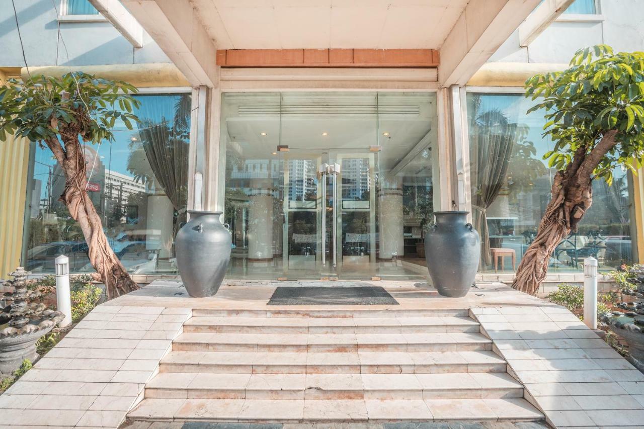 Hotel Bulevar Tanjung Duren Jakarta Exterior foto