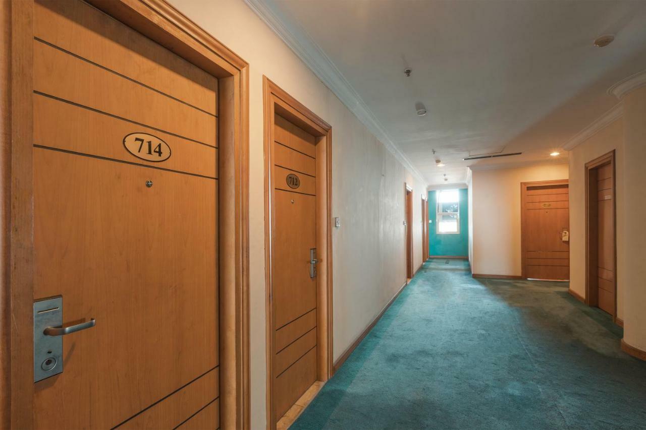 Hotel Bulevar Tanjung Duren Jakarta Exterior foto